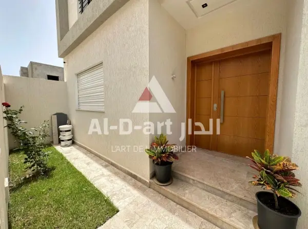 Une Villa S+6 Jamais habitée