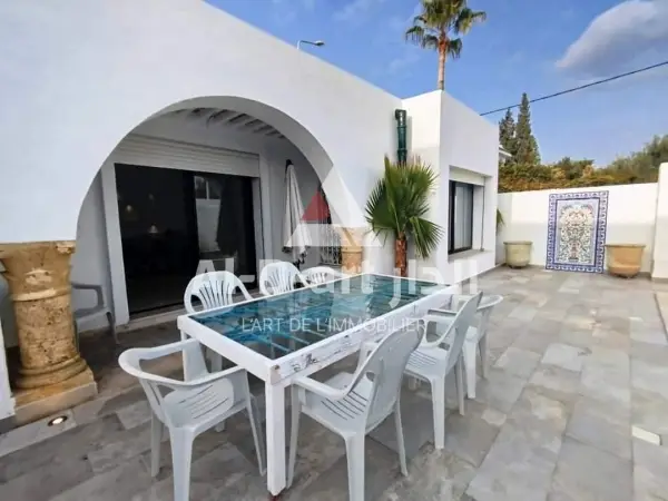 Une villa S+2 vide avec piscine pour la location annuelle