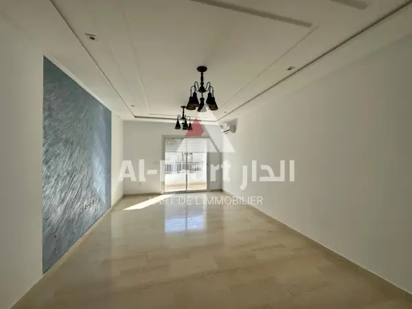 Appartement S+3 vide à louer