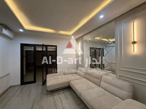 A VENDRE Un S+3 au RDC avec une piscine privée