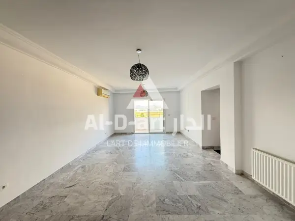 À louer : un appartement s+2 vide dans une residence sécurisée